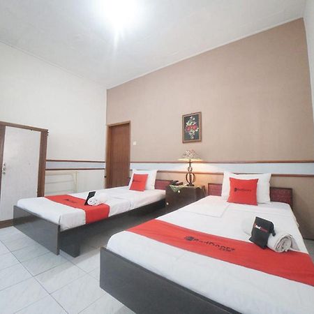 Reddoorz Near Balai Kota Malang Hotel Eksteriør billede