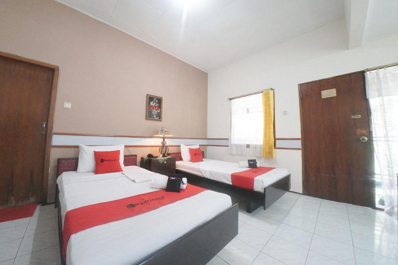 Reddoorz Near Balai Kota Malang Hotel Eksteriør billede