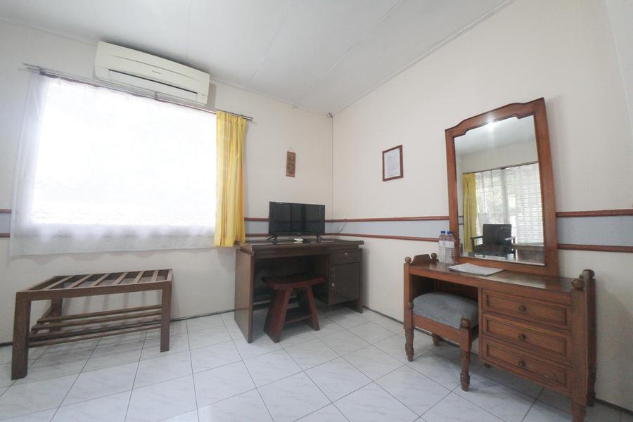 Reddoorz Near Balai Kota Malang Hotel Eksteriør billede
