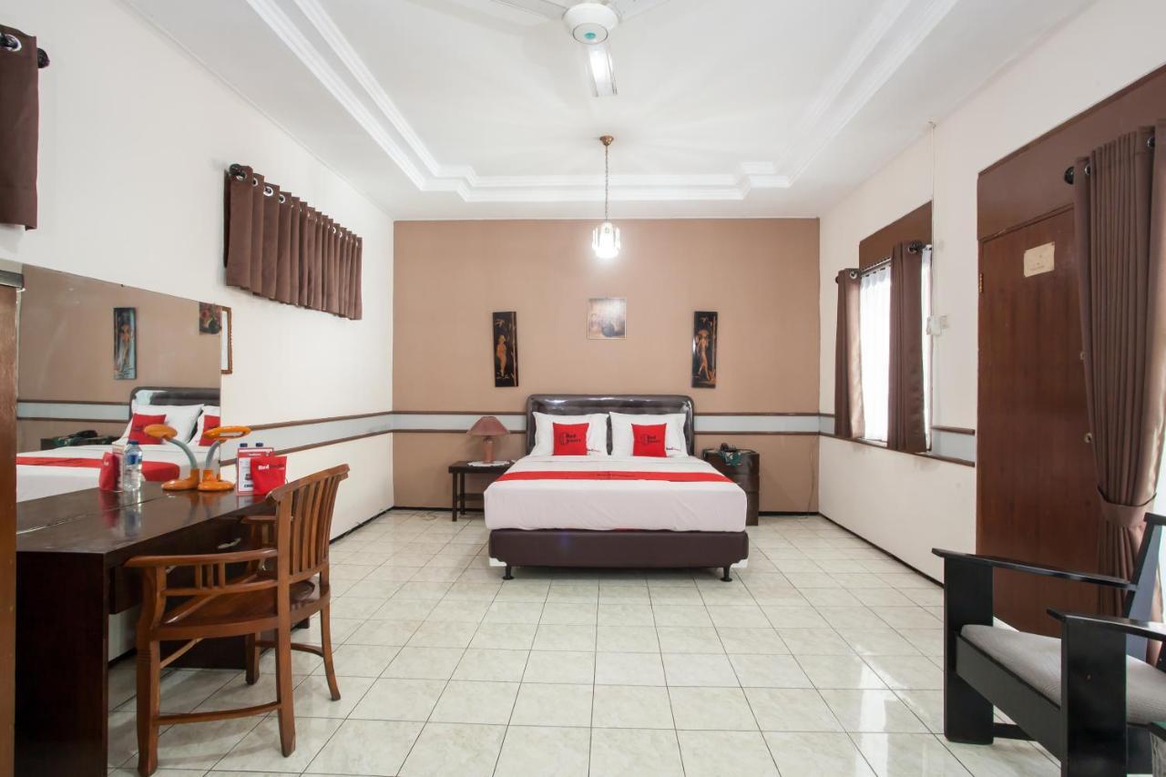 Reddoorz Near Balai Kota Malang Hotel Eksteriør billede