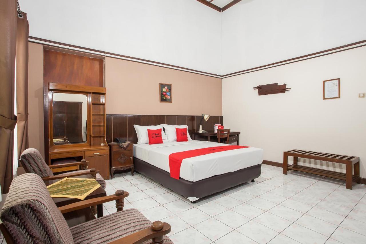 Reddoorz Near Balai Kota Malang Hotel Eksteriør billede